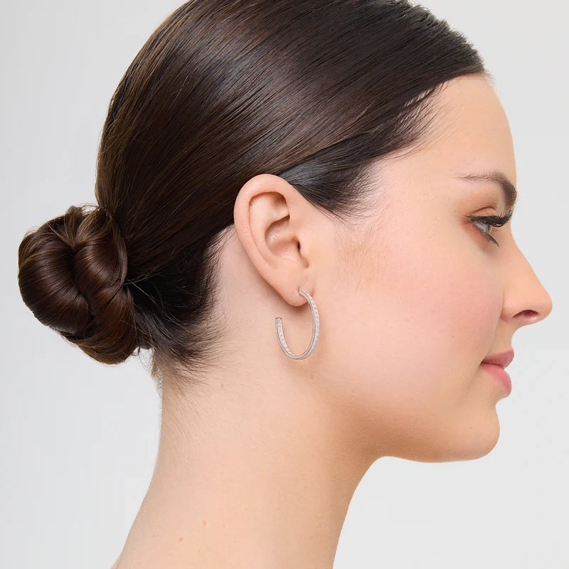 Kolczyki srebrne półkółka z cyrkoniami 