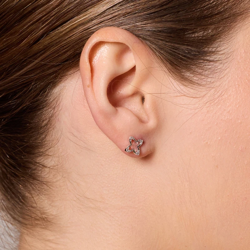 Kolczyki srebrne kwiatki z cyrkoniami