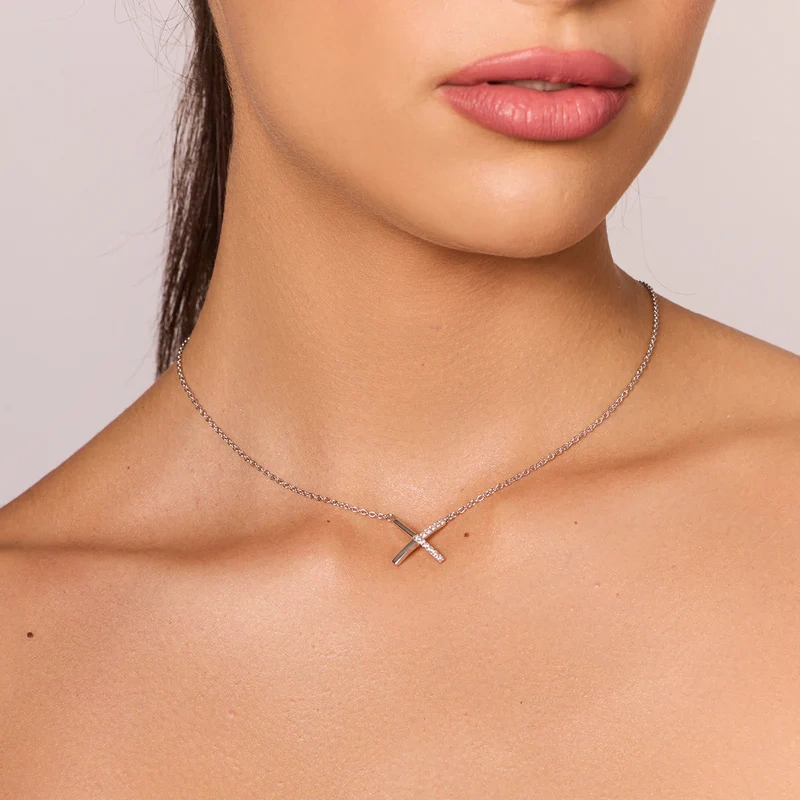 Naszyjnik srebrny X z cyrkoniami