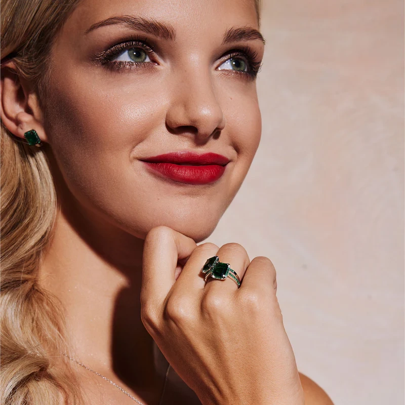 Kolczyki srebrne z zielonymi cyrkoniami