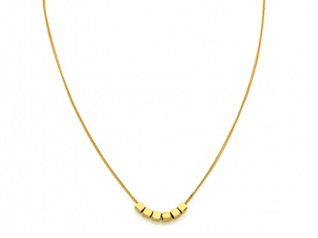 Złoty naszyjnik z delikatnymi elementami