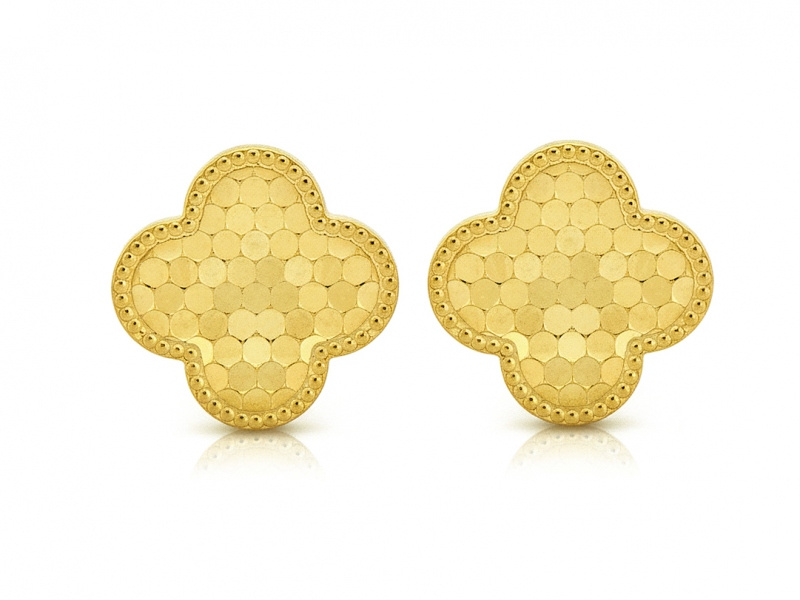 Złote kolczyki koniczynki