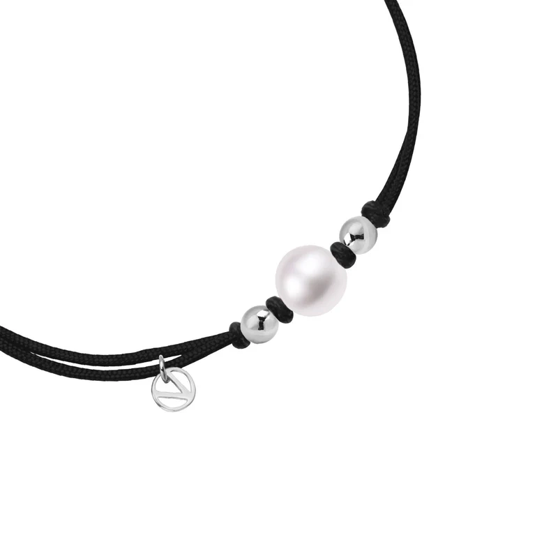 Bransoletka srebrna perła na czarnym sznurku
