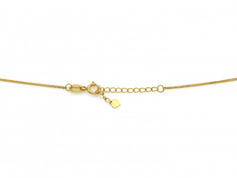 Złoty naszyjnik z delikatnymi elementami
