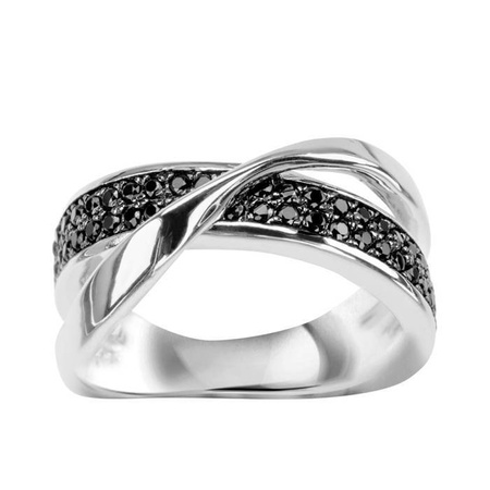 Srebrny pierścionek czarne cyrkonie