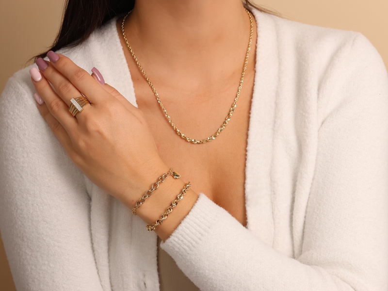 Złoty naszyjnik o splocie iryda