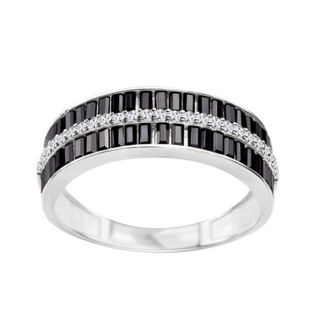 Pierścionek srebrny zdobiony czarnymi cyrkoniami