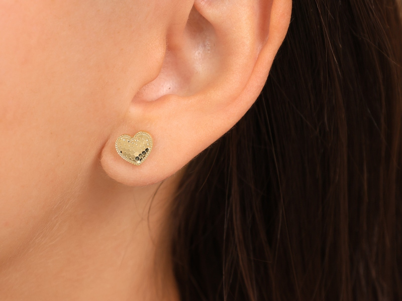 Złote kolczyki serca diamentowane