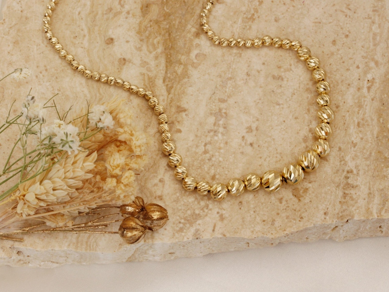 Naszyjnik złoty z diamentowanych kuleczek