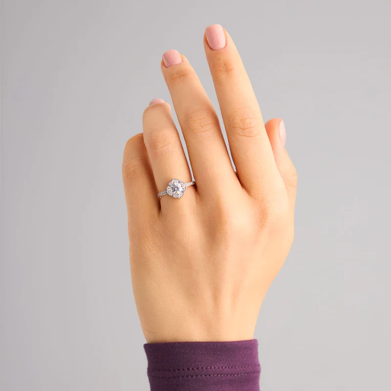 Pierścionek pozłacany z cyrkoniami